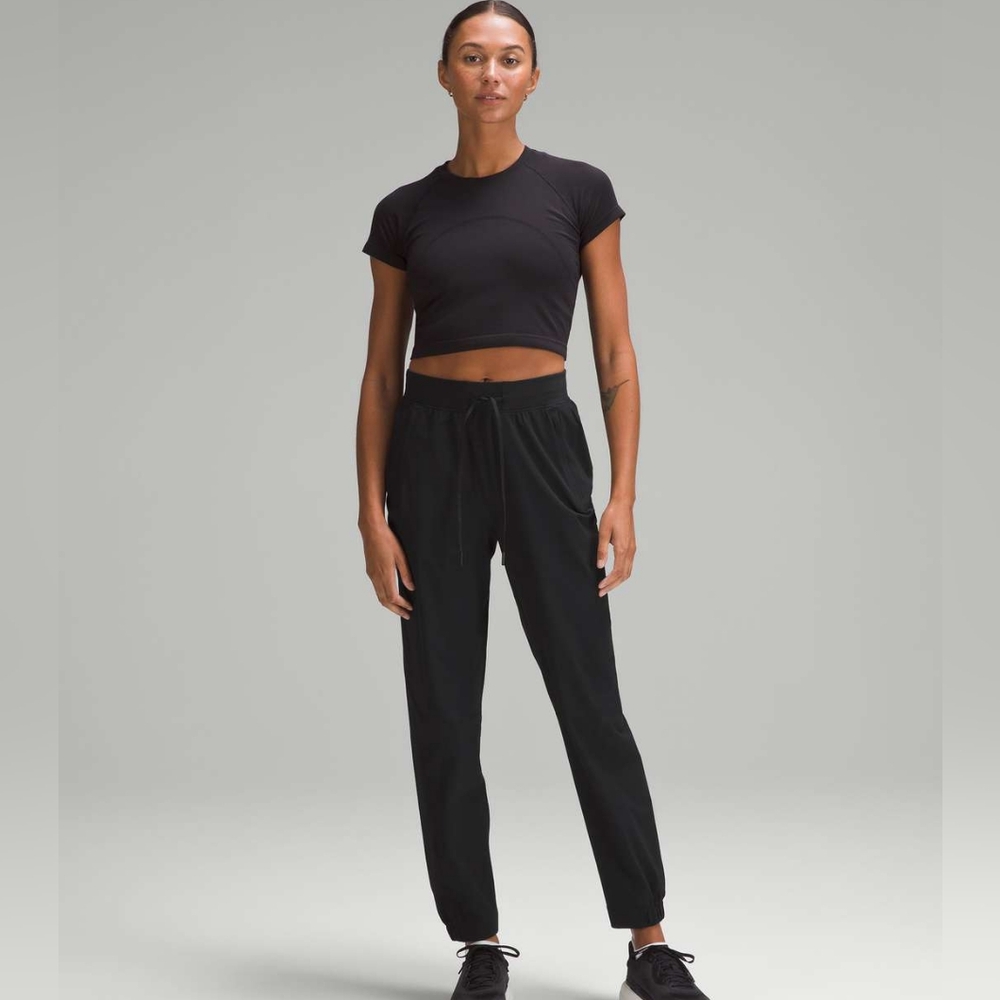 License To Train HR Pant | Lululemon Size 6